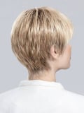 Perruque Ellen Wille Fenja Small Mono Part : coupe courte, frange asymétrique, raie naturelle, petite taille 53–54 cm