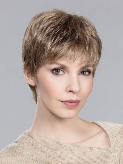 Ginger Mono : perruque courte, frange discrète et tulle frontal — confort quotidien