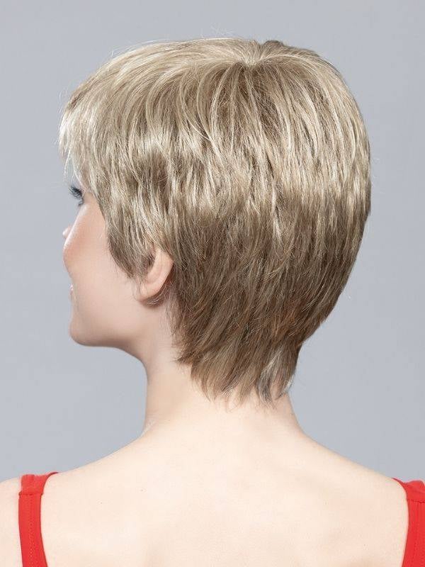 Liza Small Deluxe — perruque courte chic, taille small 48–54 cm