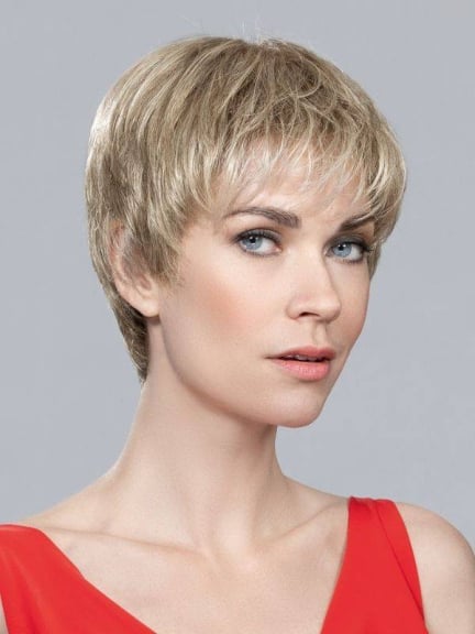 Liza Small Deluxe — perruque courte chic, taille small 48–54 cm