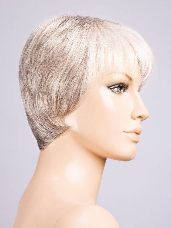 Liza Small Deluxe — perruque courte chic, taille small 48–54 cm