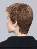 Perruque Risk Ellen Wille : coupe courte sportive, tulle cinéma discret, finitions rooted ou mix