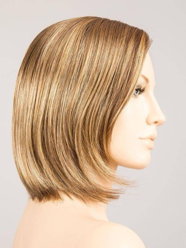 Coiffez Smoke Mono Part petit carre effile avec tulle cinema pour frange a gauche ou a droite