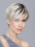 Perruque Jump Mono Ellen Wille : coupe courte asymétrique, effet naturel, bordure frontale invisible extra-longue