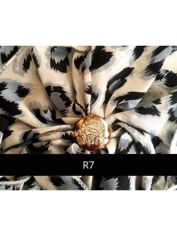 Foulard Romance MMParis à nouer sur turban : longs pans, volume et style, à porter seul ou en accessoire.