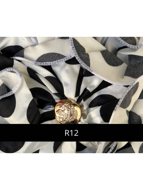 Foulard Romance MMParis à nouer sur turban : longs pans, volume et style, à porter seul ou en accessoire.