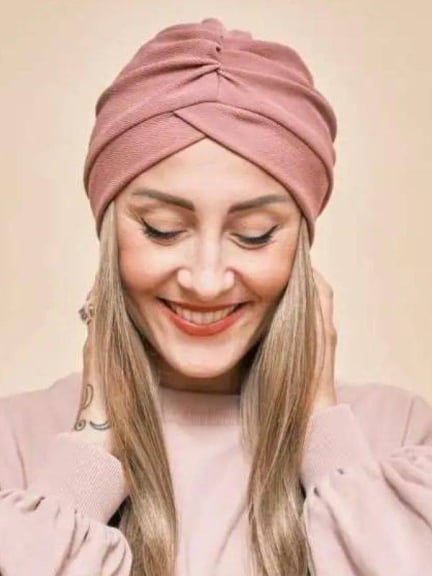 Bonnet Toutan en coton jersey, OEKO-TEX SPF40+ — Crédit photo Ilan Dehé