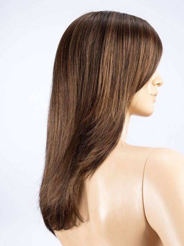 Perruque Carrie Perucci : longs cheveux lisses avec frange, effet naturel glamour et mouvement léger.