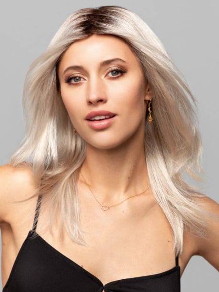 Jana Mono Lace : perruque longue, frange côté et bordure frontale invisible