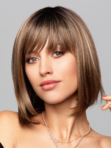 Perruque Paige Mono Part - carré mi‑long naturel, frange effilée (Gisela Mayer Vision 3000)