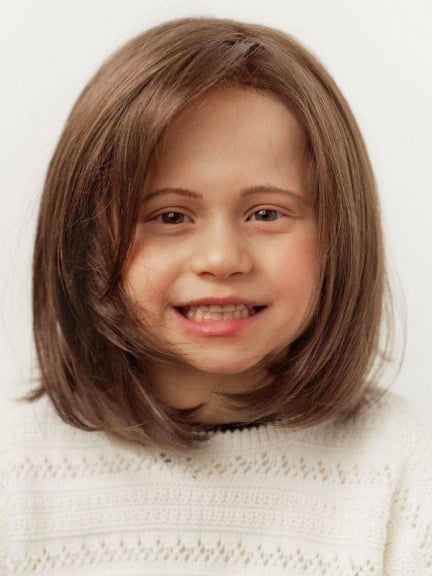 Perruque Nina enfant mi-longue en fibre synthétique, mèche naturelle, ANTIGLISSE breveté