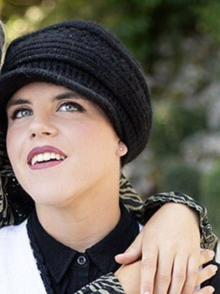 Casquette Alicia MM Paris — laine, angora et paillettes, coloris naturels