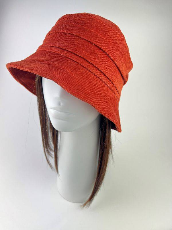 Chapeau Hat Alana - Gisela Mayer, coloris automnaux, 70% viscose 30% lin, doublure 100% viscose