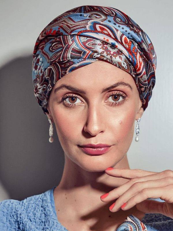 Bonnet Boho en Soie avec bandeau noué - douceur et élégance haute couture