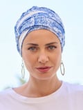 Turban Champs Elysées NJ Création avec boucle métallique modulable et motifs élégants – bonnet confortable pour un look chic.