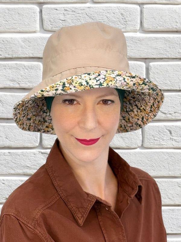 Bob Dilane MM Paris : bob anti-UV en coton, réversible, motifs fleuris estivaux, taille réglable pour un confort optimal.