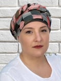 Foulard Hippie MM Paris en viscose, couleurs vives et motifs, léger et facile à nouer pour sublimer vos looks