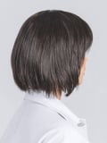Perruque Change : carré mi-long effilé avec frange droite, fibre synthétique, look catwalk naturel et facile à coiffer.