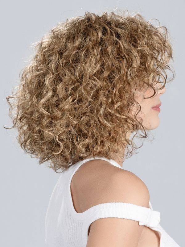 Perruque Disco Ellen Wille : coupe boule ultra bouclée avec mini lace front pour un rendu naturel et glamour