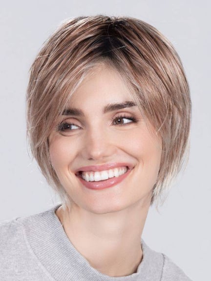 Perruque Java Ellen Wille : carré plongeant effilé, nuque subtile, bordure invisible