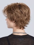 Perruque Open Perucci : coupe courte effilée, volume coiffé-décoiffé, nuque allongée pour un style rock et féminin