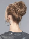 Chignon postiche Cassis Ellen Wille : base 13 cm, cheveux 10-12 cm, fibre synthétique thermo résistante à la chaleur