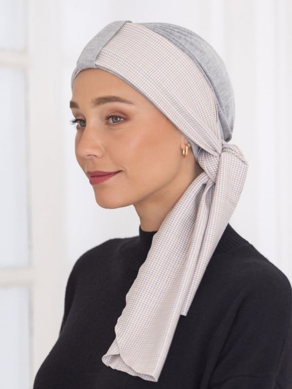 Turban Mirabeau NJ Création en viscose, élasthanne et coton, confortable et discret pour camoufler l’alopécie.