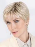 Perruque Select Soft Ellen Wille : coupe courte lisse, volume naturel, tulle frontal extra-long invisible, monture confort médic