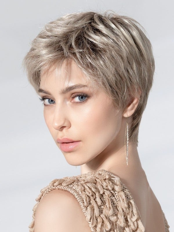 Perruque Spa Soft Ellen Wille : coupe courte féminine, bordure invisible extra-longue, confort médical et rendu naturel