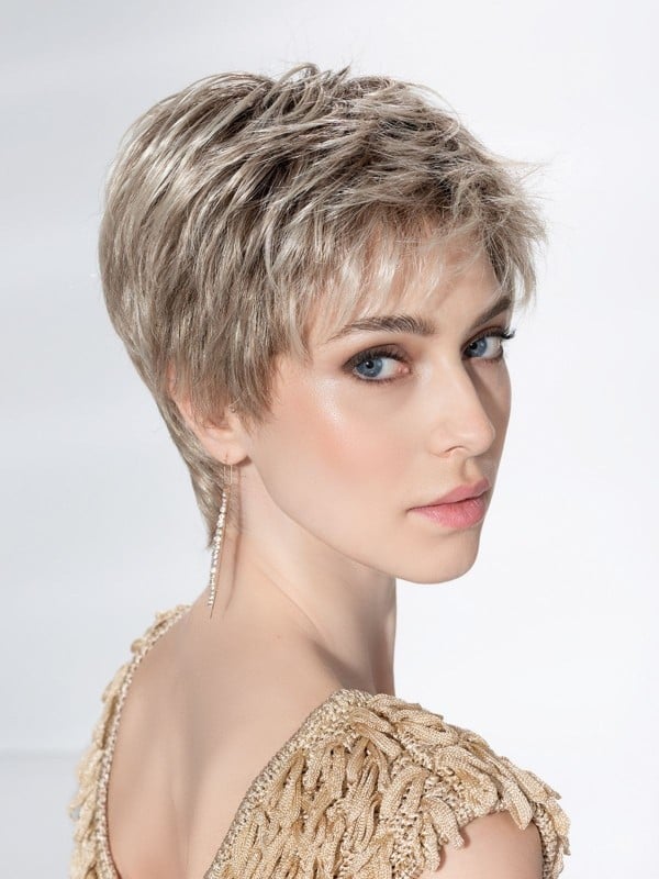 Perruque Spa Soft Ellen Wille : coupe courte féminine, bordure invisible extra-longue, confort médical et rendu naturel