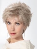 Perruque Ellen Wille Charme Small Soft : coupe courte volumineuse, bordure invisible extra longue, confort médical, petit tour d
