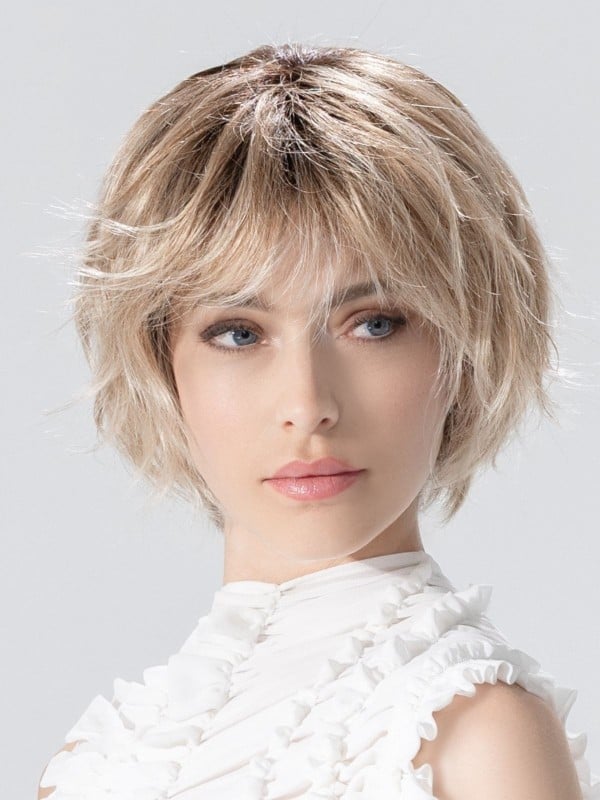 Perruque Escape Soft Ellen Wille : coupe courte, tulle invisible extra-long, confort médical respirant, effet rooted possible