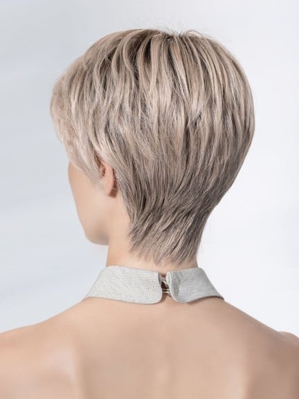 Admirez la Perruque Novel Deluxe: coupe courte élégante, tulle frontal et fibre Air Lite