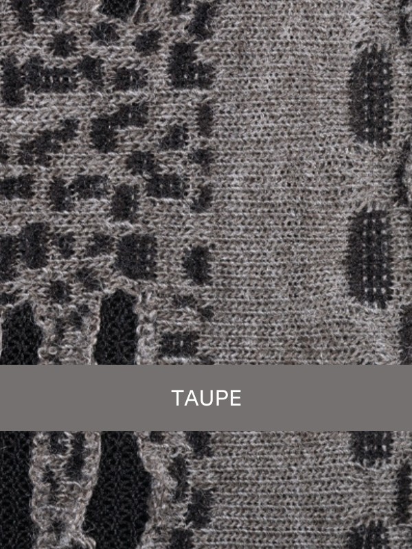 Adoptez Avani : turban imprimé marbré, douceur et volume élégant