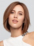 Perruque Euro Silver Gisela Mayer : carré mi-long lisse en 100% Euro Human Hair, bordure frontale invisible, look naturel