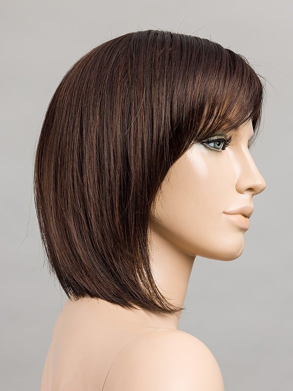 Perruque Change : carré mi-long effilé avec frange droite, fibre synthétique, look catwalk naturel et facile à coiffer.