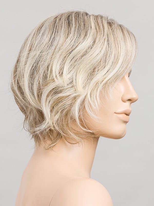 Perruque Cookie Mono Part Ellen Wille : mi-long wavy asymétrique, bordure frontale invisible et Cool Pads respirants