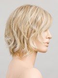 Perruque Cookie Mono Part Ellen Wille : mi-long wavy asymétrique, bordure frontale invisible et Cool Pads respirants