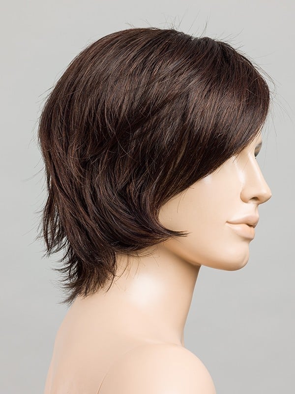 Perruque Easy Mono Part Ellen Wille Perucci, coupe courte effilée avec bordure frontale invisible, effet naturel et discret.