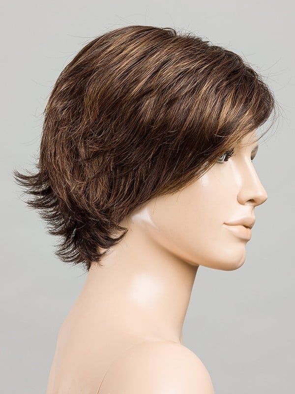 Perruque Open Perucci : coupe courte effilée, volume coiffé-décoiffé, nuque allongée pour un style rock et féminin