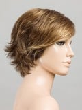 Perruque Open Perucci : coupe courte effilée, volume coiffé-décoiffé, nuque allongée pour un style rock et féminin
