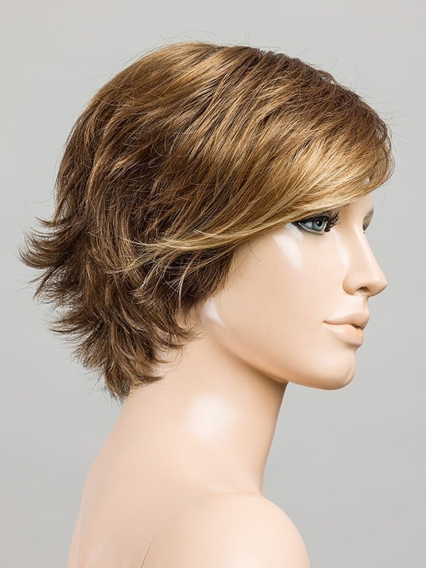 Perruque Open Perucci : coupe courte effilée, volume coiffé-décoiffé, nuque allongée pour un style rock et féminin