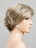Perruque Open Perucci : coupe courte effilée, volume coiffé-décoiffé, nuque allongée pour un style rock et féminin