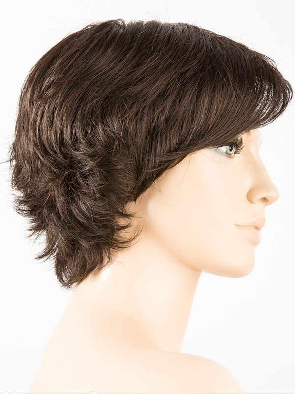 Perruque Open Perucci : coupe courte effilée, volume coiffé-décoiffé, nuque allongée pour un style rock et féminin