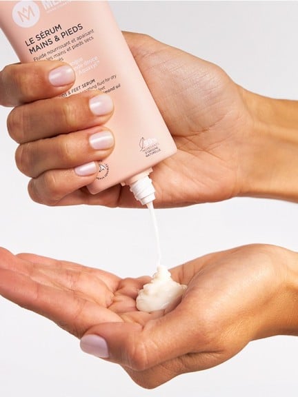 Sérum Mains & Pieds Même 50 ml : soin 99% naturel nourrissant et apaisant, pénètre vite sans film gras, idéal peaux sensibles ou