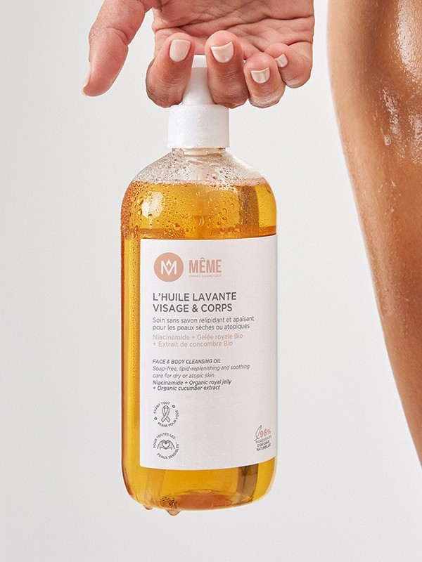 Huile lavante visage et corps MÊME 500ml, sans savon, 97% naturelle, hydrate et apaise les peaux fragilisées sous la douche.