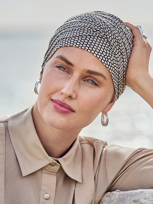 Turban Hindi Bambou Christine Headwear en viscose de bambou Caretech®, bonnet élégant et confortable pour alopécie ou chimio.
