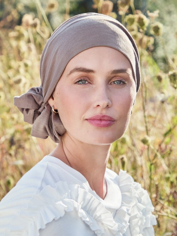 Bonnet Shakti 37.5 Christine Headwear avec bandeau volumineux