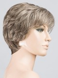 Perruque Apart Mono Hair Power : coiffure chic ondulée, volume à l’arrière, effet racines foncées rooted ou mèches mix, confort 