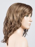 Perruque Beach Mono mi-longue wavy, boucles Beach-Curls, effet rooted et mèches balayées